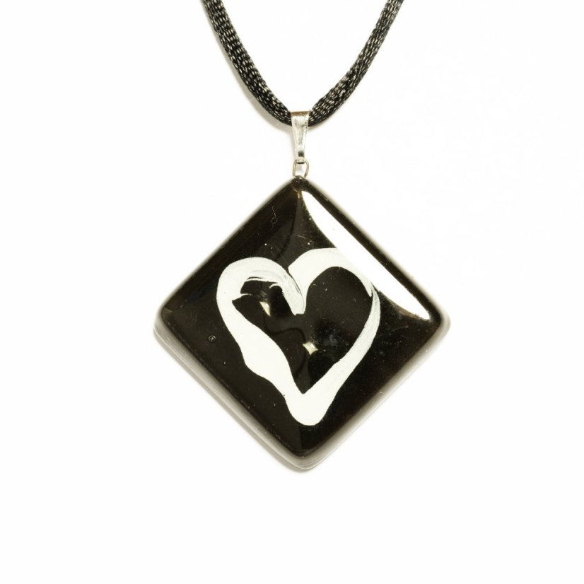 Black glass rhombus pendant with heart KIM P0808