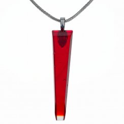 Brúsený sklenený šperk červený PRV0803
