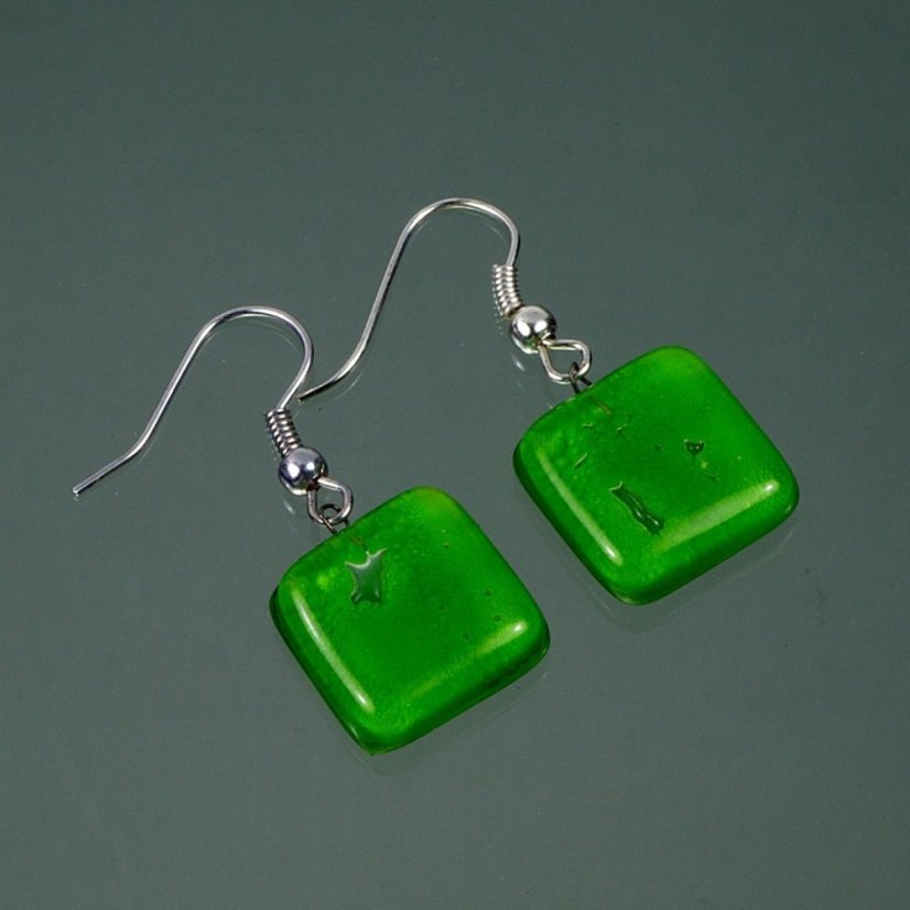 Green glass earrings DAISY N1411