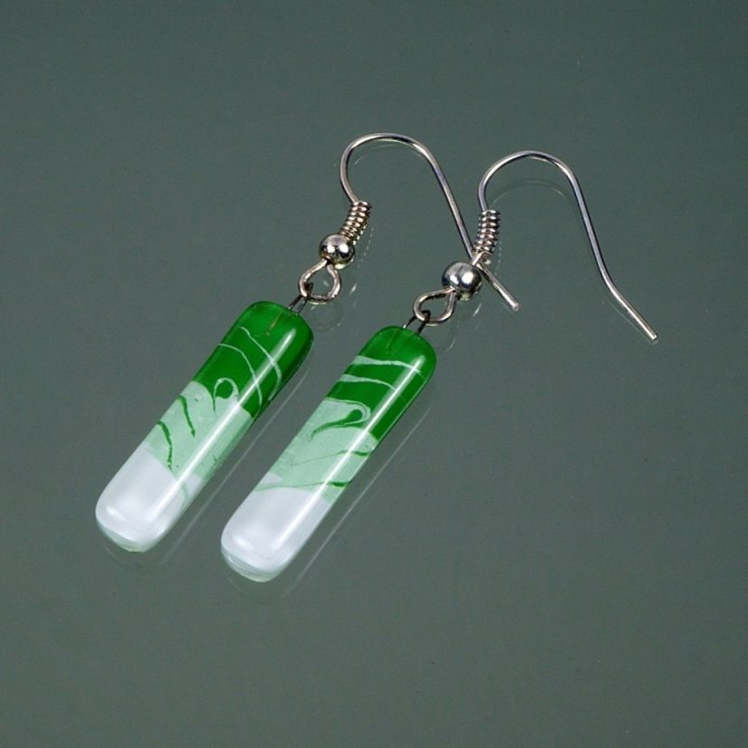 Green glass earrings DAISY N1407