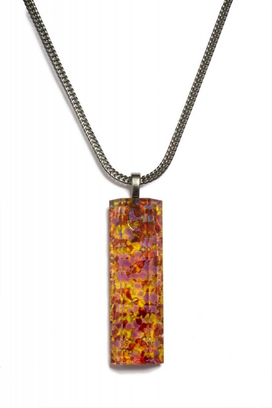 Cut, glass jewel in amber color PRV0810