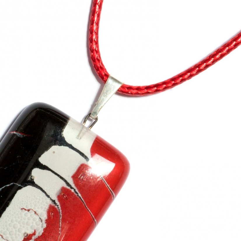 Skleněný přívěsek obdélníkový červený SARAH P0908